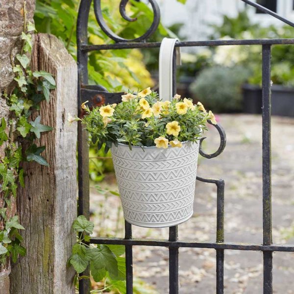 Smart Garden 6" Fence & Balcony Hanging Pot - Aztec - Ivory